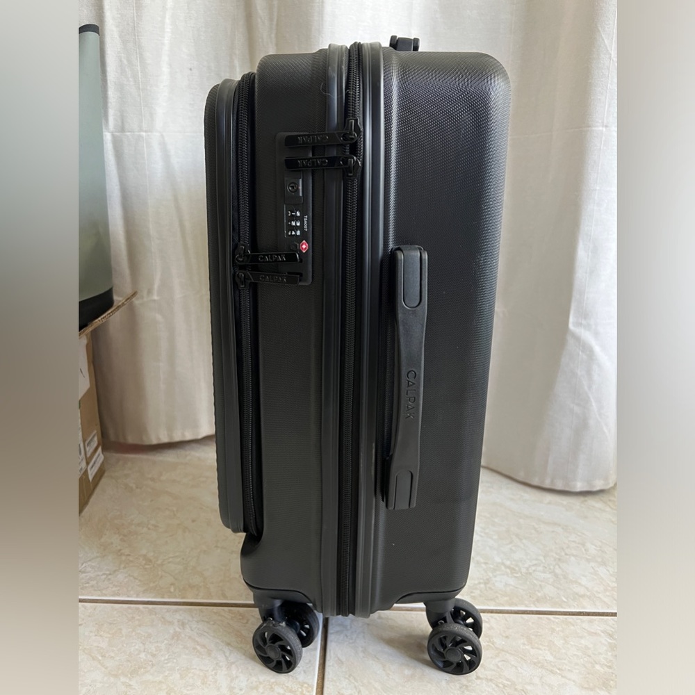 COPY - CalPak 20 inch Carry-on Hardside Spinner